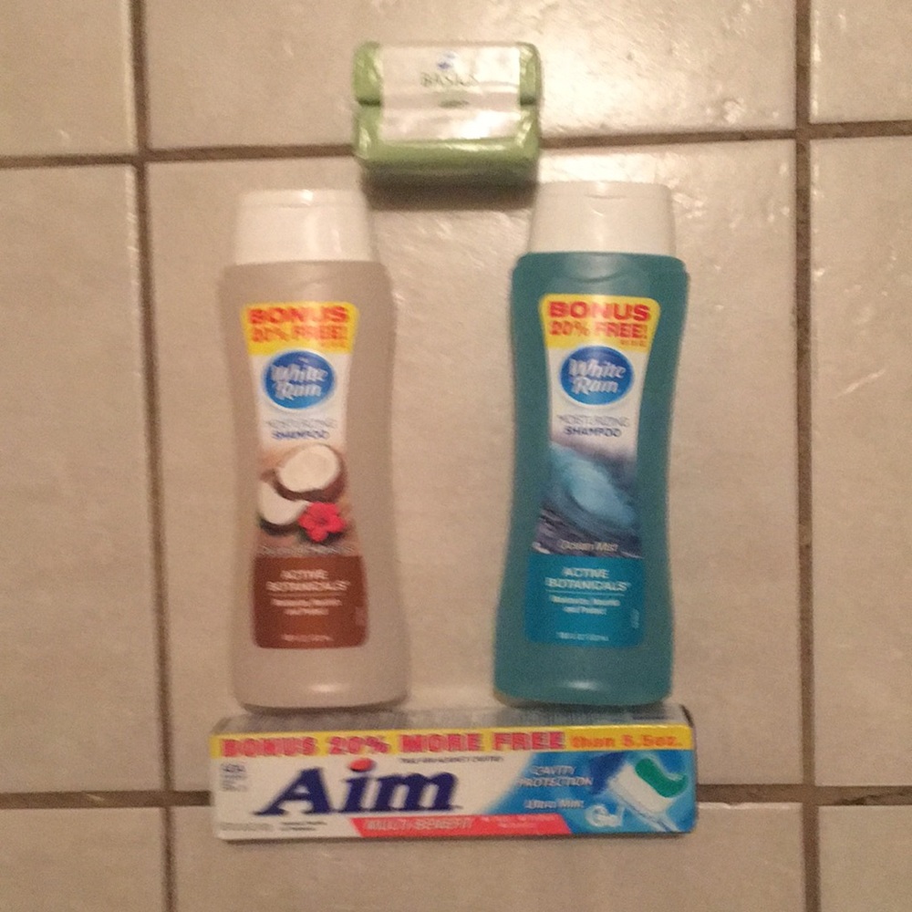 BUNDLE IF HYGIENE SUPPLIES